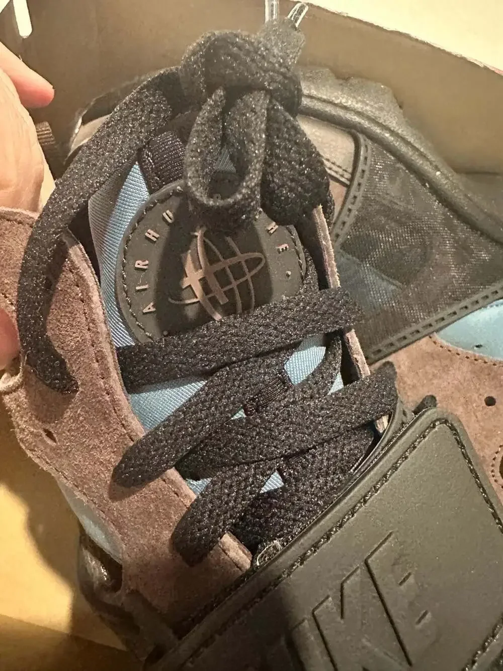 Nike Air Trainer Huarache Baroque Brown Smokey Blue IB0497-001 - Picture 3 of 10